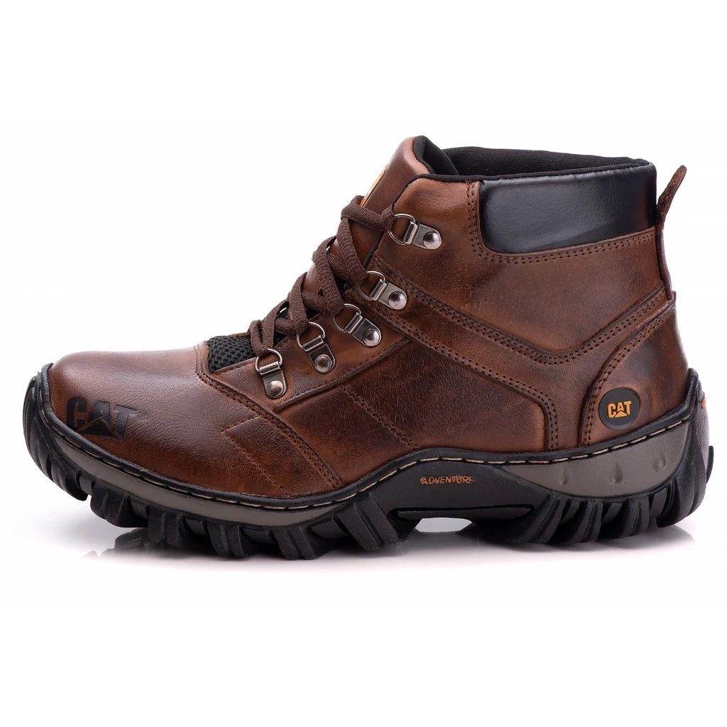 Bota Adventure Comfort Masculina Cat em Couro com Palmilha em Gel