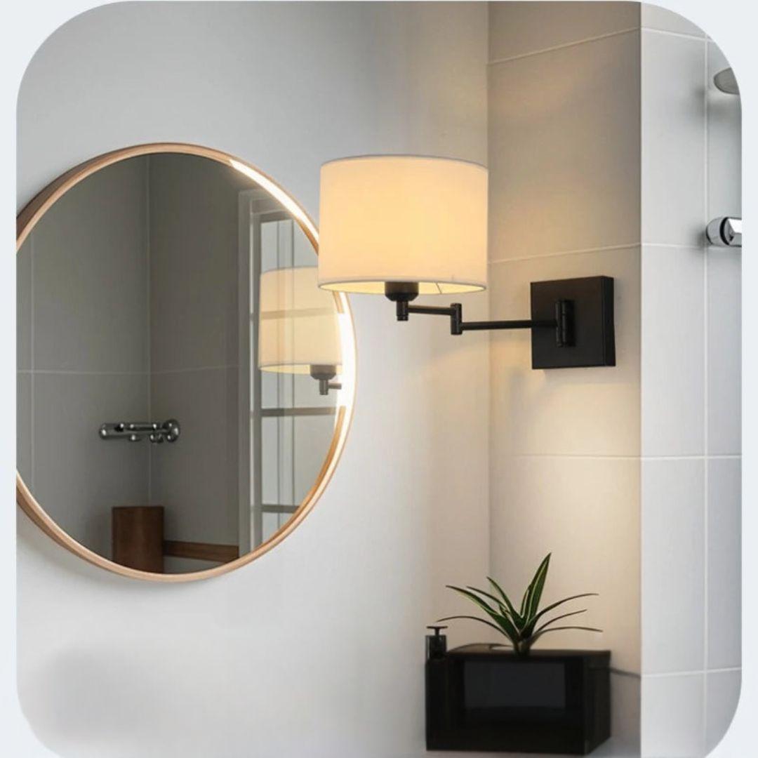 Luminária de Parede com Braço Dobrável