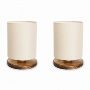 Abajur Luminária de Mesa com Cúpula em Linho Natural - Base em Madeira Pinus