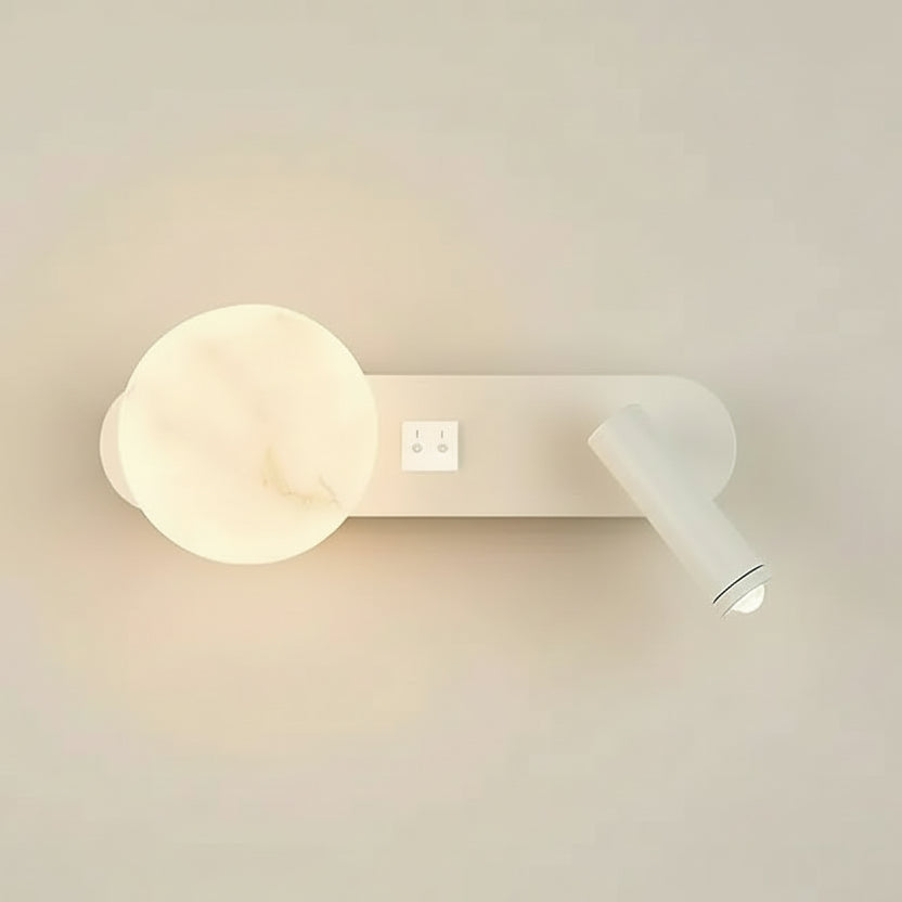 Arandela de Parede com Luz Direcionável para Leitura Noturna.