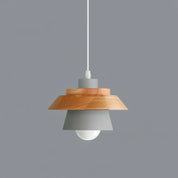 Luminária Pendente de Madeira e Metal - Design Contemporâneo.