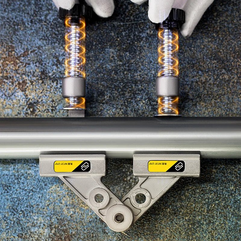 Grampo Multiângulo Aperto Rápido - Akada Brasil