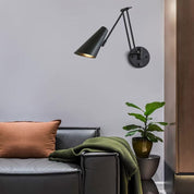 Luminária de Parede LED Ajustável com Braço Retrátil - Akada Brasil