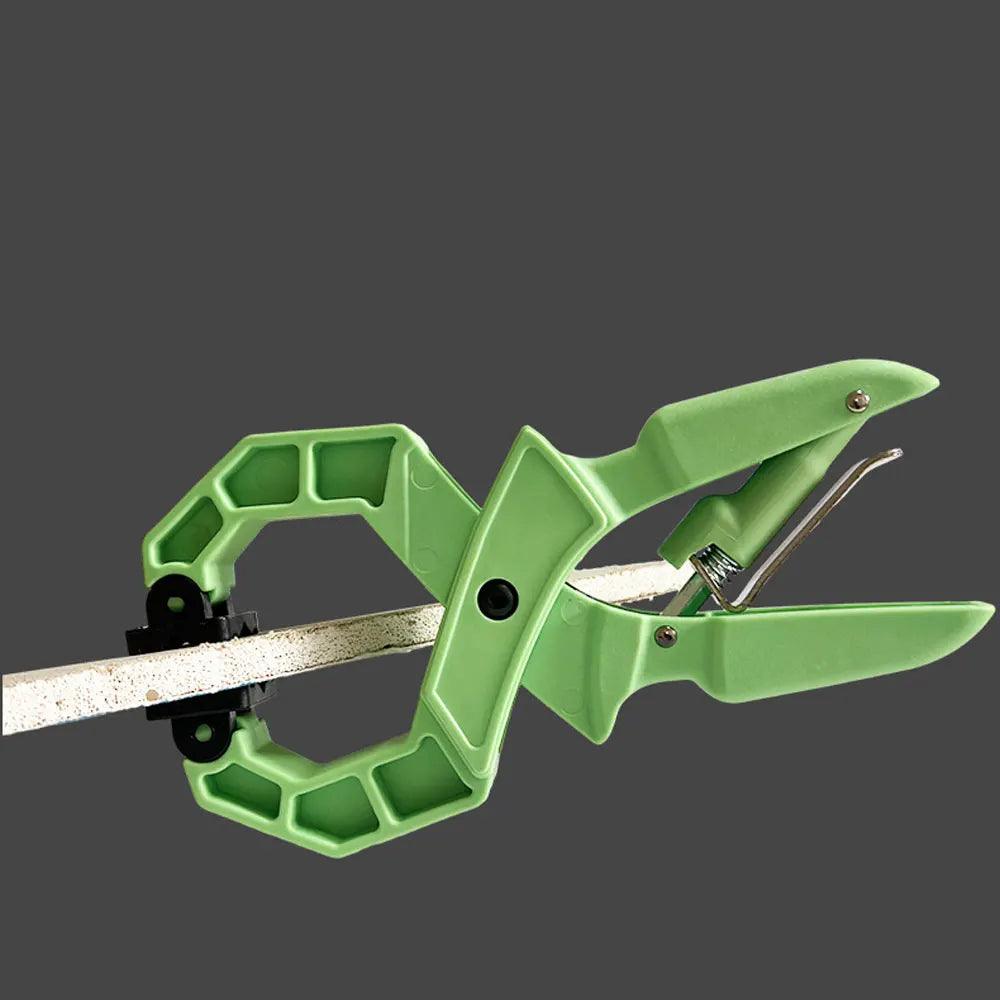 Sargento de Aperto Rápido Ajustável com Trava - Akada Brasil